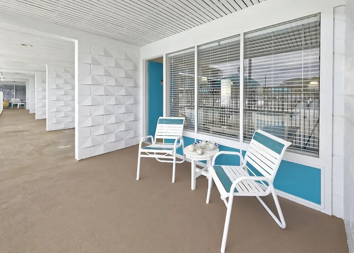 Dunes Court Motel 2*
